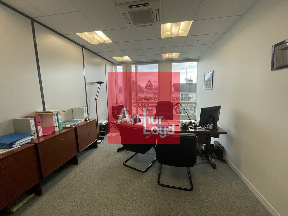 BUREAUX à Vendre<br>AVON - 