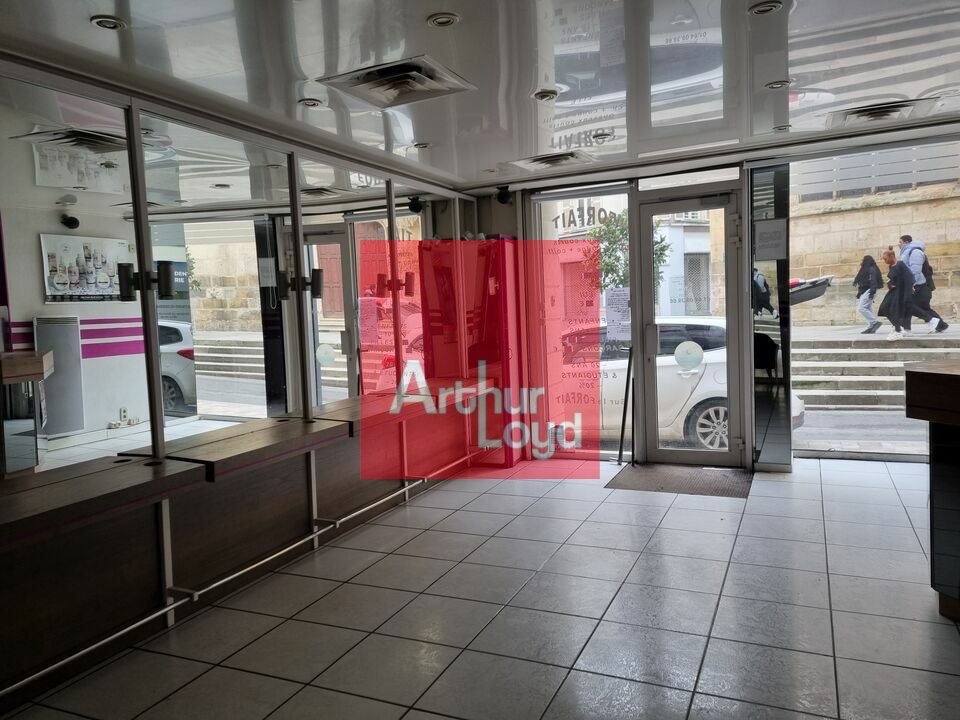 LOCAL COMMERCIAL à Louer<br>MELUN - 