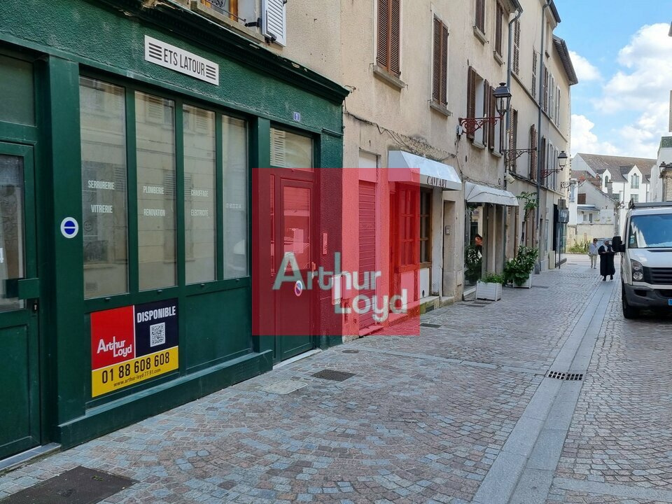 LOCAL COMMERCIAL à Vendre<br>MELUN - 