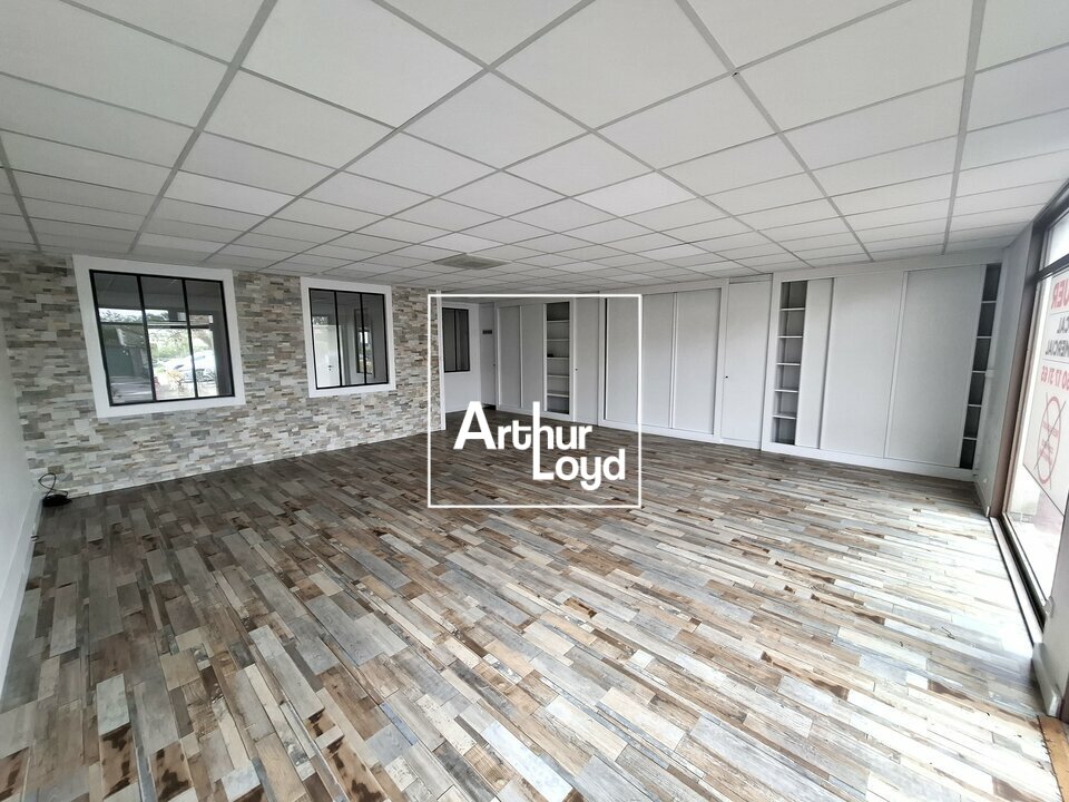 BUREAUX à Louer<br>TORCY - 