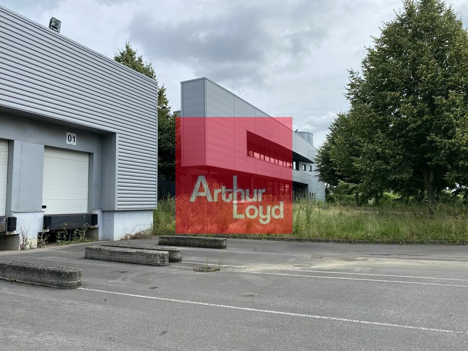 LOCAL D'ACTIVITE - ENTREPOT à Louer