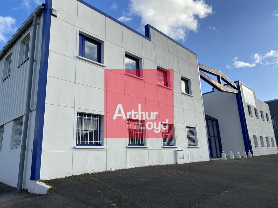 LOCAL D'ACTIVITE - ENTREPOT à Vendre