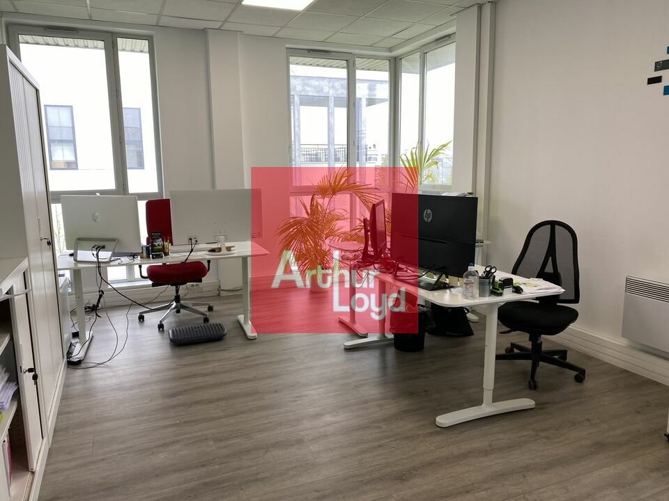 BUREAUX à Louer<br>LIEUSAINT - 