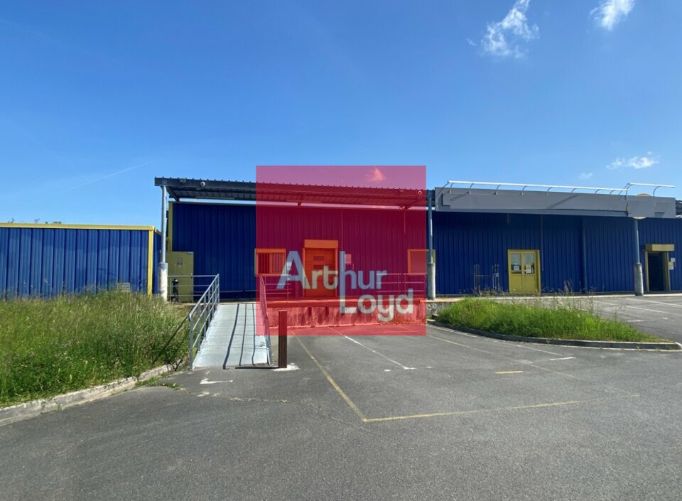 LOCAL D'ACTIVITE<br>ENTREPOT à Vendre<br>MORET SUR LOING - 