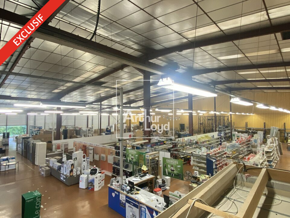 LOCAL D'ACTIVITE - ENTREPOT à Vendre