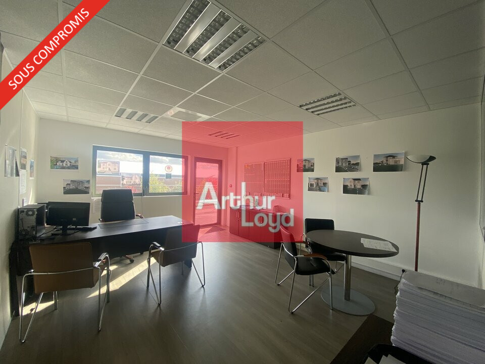 BUREAUX à Vendre<br>SERRIS - 