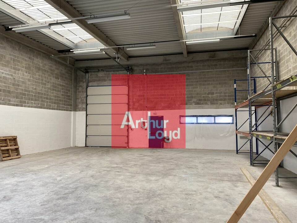 LOCAL D'ACTIVITE<br>ENTREPOT à Louer<br>LIEUSAINT - 
