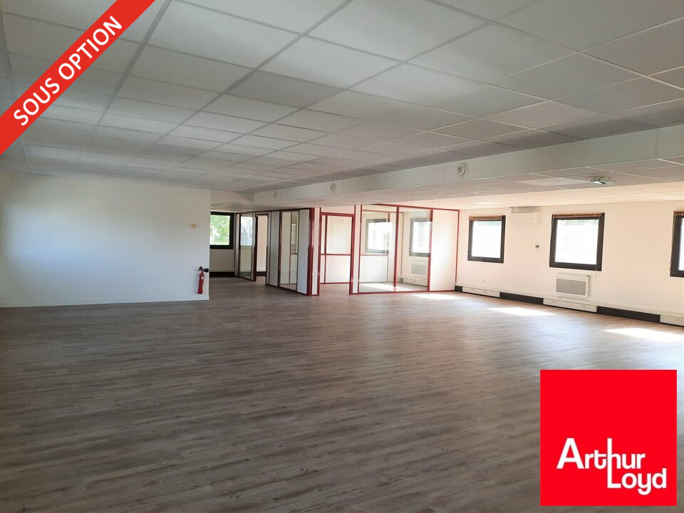 BUREAUX à Louer<br>LIEUSAINT - 