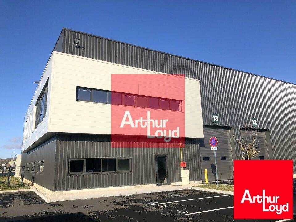LOCAL D'ACTIVITE<br>ENTREPOT à Louer<br>BRIE COMTE ROBERT - 
