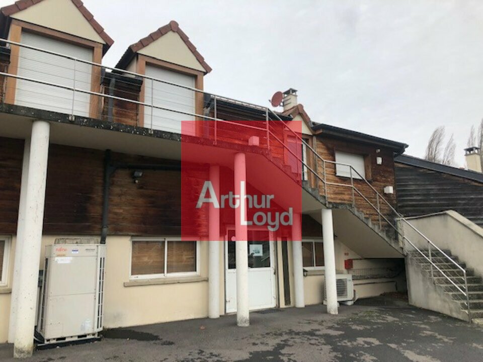 LOCAL D'ACTIVITE<br>ENTREPOT à Louer<br>SAINT FARGEAU PONTHIERRY - 