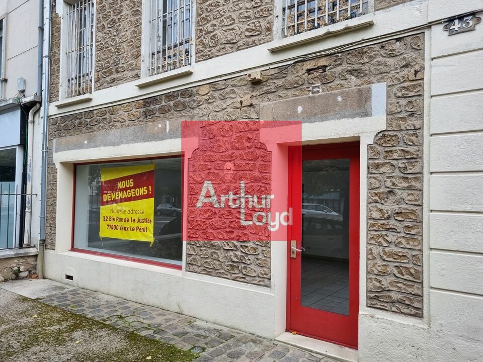 LOCAL COMMERCIAL à Louer<br>MELUN - 