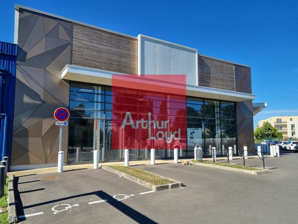 LOCAL COMMERCIAL à Louer
