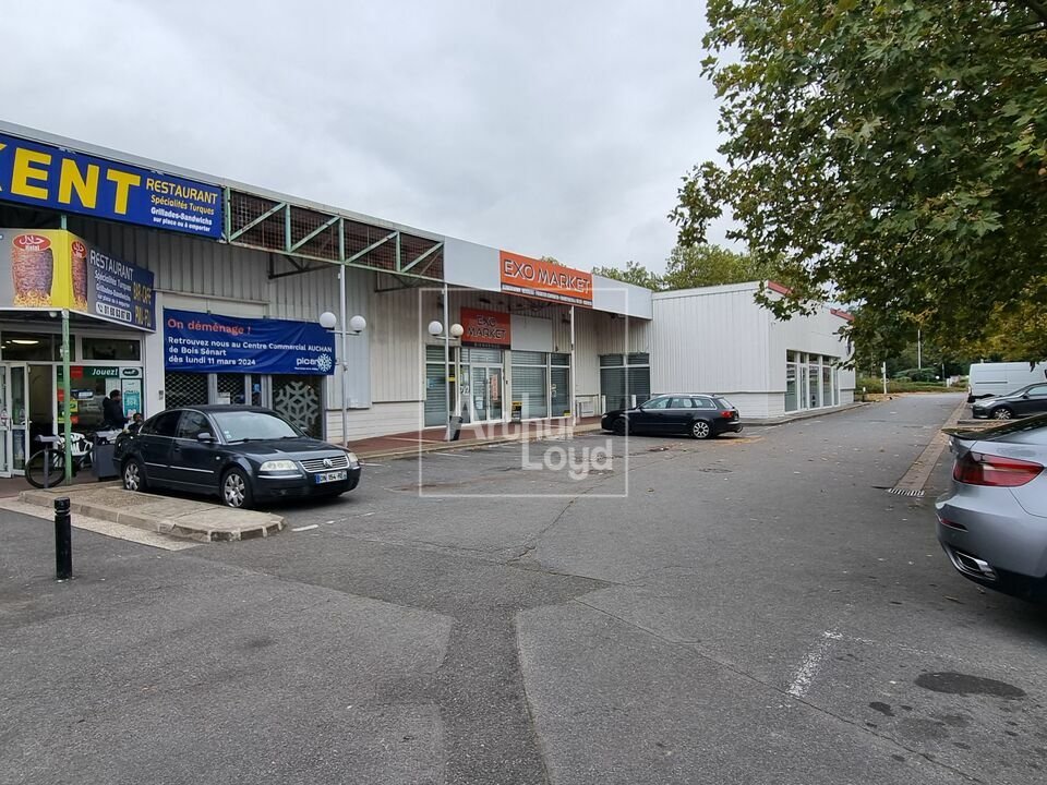 LOCAL COMMERCIAL à Louer<br>SAVIGNY LE TEMPLE - 