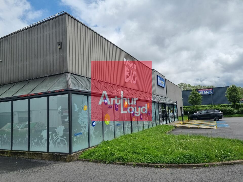 LOCAL COMMERCIAL à Louer<br>SAINT THIBAULT DES VIGNES - 