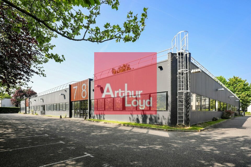 LOCAL D'ACTIVITE - ENTREPOT à Louer